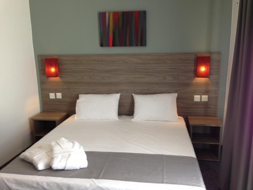 Spinola Hotel San Julián Habitación foto
